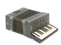 Lot 190 - An 'Italian Model' piano accordion