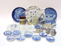 Lot 257 - A collection of Danish ceramics