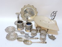 Lot 31 - A quantity of miscellaneous silver items