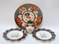 Lot 78 - A Royal Crown Derby porcelain urn and cover