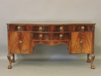 Lot 431 - An early 20th century mahogany sideboard