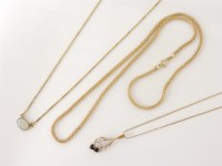 Lot 18 - A gold palmier link necklace