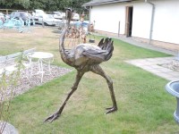 Lot 539 - A hand sculpted welded metal ostrich