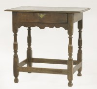 Lot 383 - An oak side table