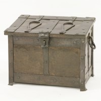 Lot 435 - A copper and iron coal bin