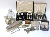 Lot 79 - Two sets of silver teaspoons