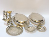 Lot 114 - Assorted silver