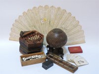 Lot 297 - A collection of items