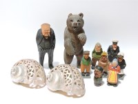 Lot 152 - A collection of carvings