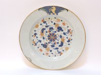 Lot 157 - A Chinese export dish