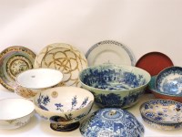 Lot 350 - A collection of Eastern and European bowls