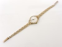 Lot 26 - A 9ct gold ladies Accurist mechanical strap watch
