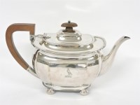 Lot 126 - A silver teapot