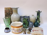 Lot 238 - These Chinese porcelain vases