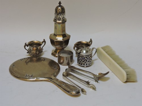 Lot 116 - A pair of miniature silver porringers