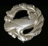 Lot 25 - A sterling silver brooch