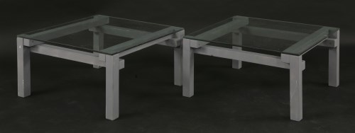 Lot 428 - A pair of coffee tables
