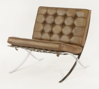 Lot 481 - A Knoll 'Barcelona' chair