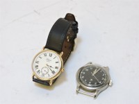 Lot 281 - A gentleman's stainless steel British military Smiths wrist watch