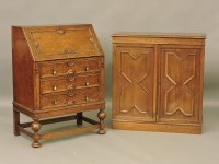 Lot 814 - A 1940s oak bureau