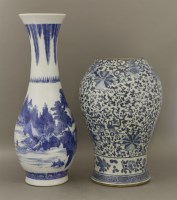Lot 44 - A blue and white Vase