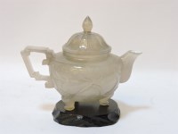 Lot 386 - An agate teapot