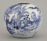 Lot 43 - A blue and white Brush Washer