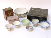 Lot 1299 - A collection of Chinese items