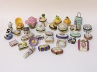 Lot 1172 - Thirty one modern Limoges porcelain trinket/ pill boxes