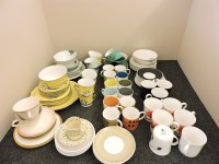 Lot 1243 - Twelve Susie Cooper coffee cups