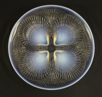 Lot 114 - A Lalique 'Coquilles' opalescent glass plate