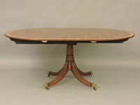 Lot 871 - A Regency style banded breakfast table