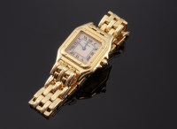 Lot 603 - A ladies' 18ct gold Cartier 'Panthère' quartz bracelet watch