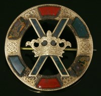 Lot 356 - A Scottish gold hardstone saltire brooch