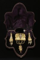 Lot 390 - A cased Victorian