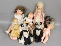 Lot 93 - A box of old soft toys