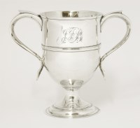 Lot 94 - A George III silver two-handled cup