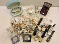 Lot 65 - A small quantity of silver jewellery