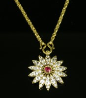 Lot 517 - An Indian high carat gold