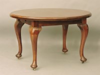 Lot 455 - A Victorian oval extending dining table