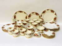 Lot 187 - A quantity of Royal Albert Old Country Roses porcelain tea and dinner ware