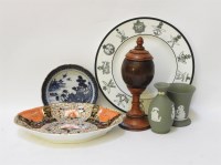 Lot 154 - A Stevenson & Hancock Derby porcelain dish together with Wedgwood green jasperware vases