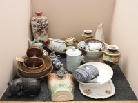 Lot 164 - A quantity of Asian and other ceramics etc
