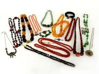 Lot 22 - A large quantity of costume jewellery