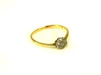 Lot 68 - A gold daisy diamond cluster ring