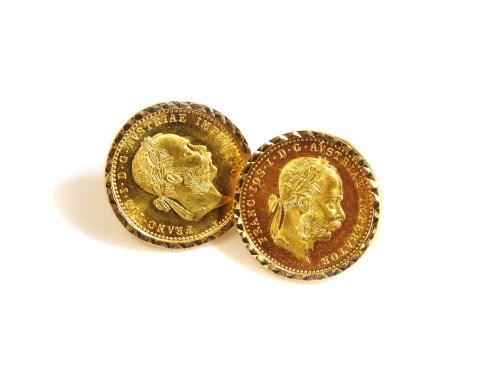 Lot 48 - A pair of gold earrings