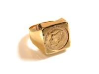 Lot 62 - An Italian gold gentleman's ring