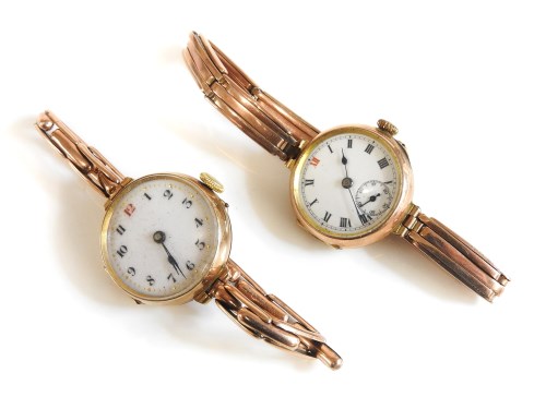Lot 5 - A 9ct gold ladies mechanical watch