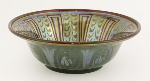 Lot 17 - A Pilkington's Royal Lancastrian lustre bowl