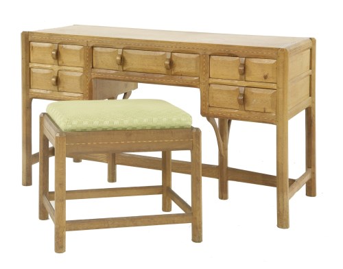 Lot 98 - A Gordon Russell oak dressing table
